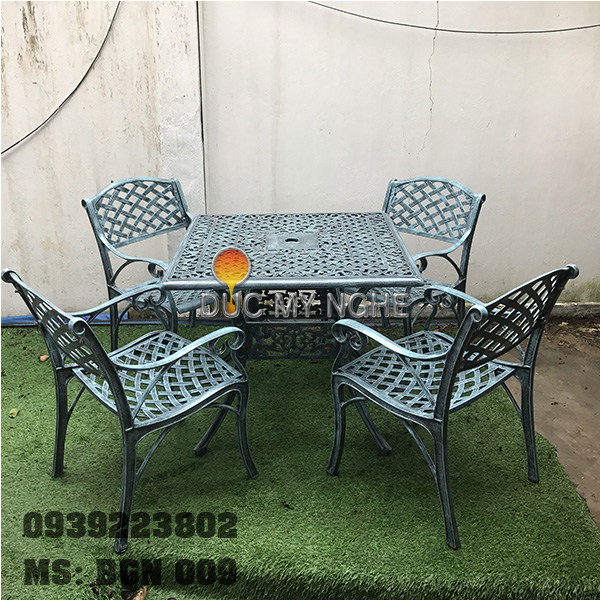 Bàn ghế nhôm đúc BGN 009
